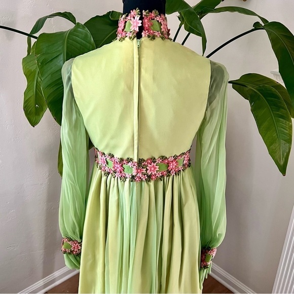 Vintage Light Green Chiffon & Taffeta Maxi Handmade Dress - Picture 7 of 16